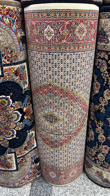 کناره فرش ماشینی 700 شانه نقش ریز ماهی (تیغ ماهی) موجود در تمامی ابعاد | گالری فرش کاوه