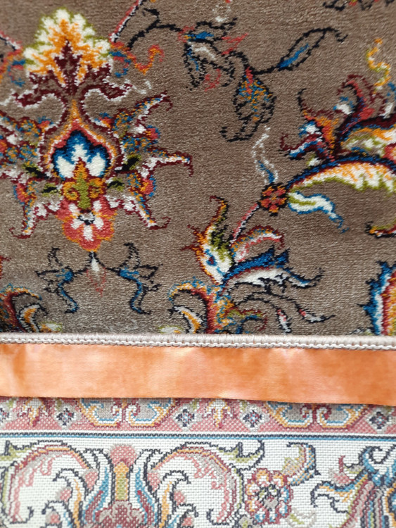 خرید فرش ۷۰۰ شانه گردویی نقش افشان