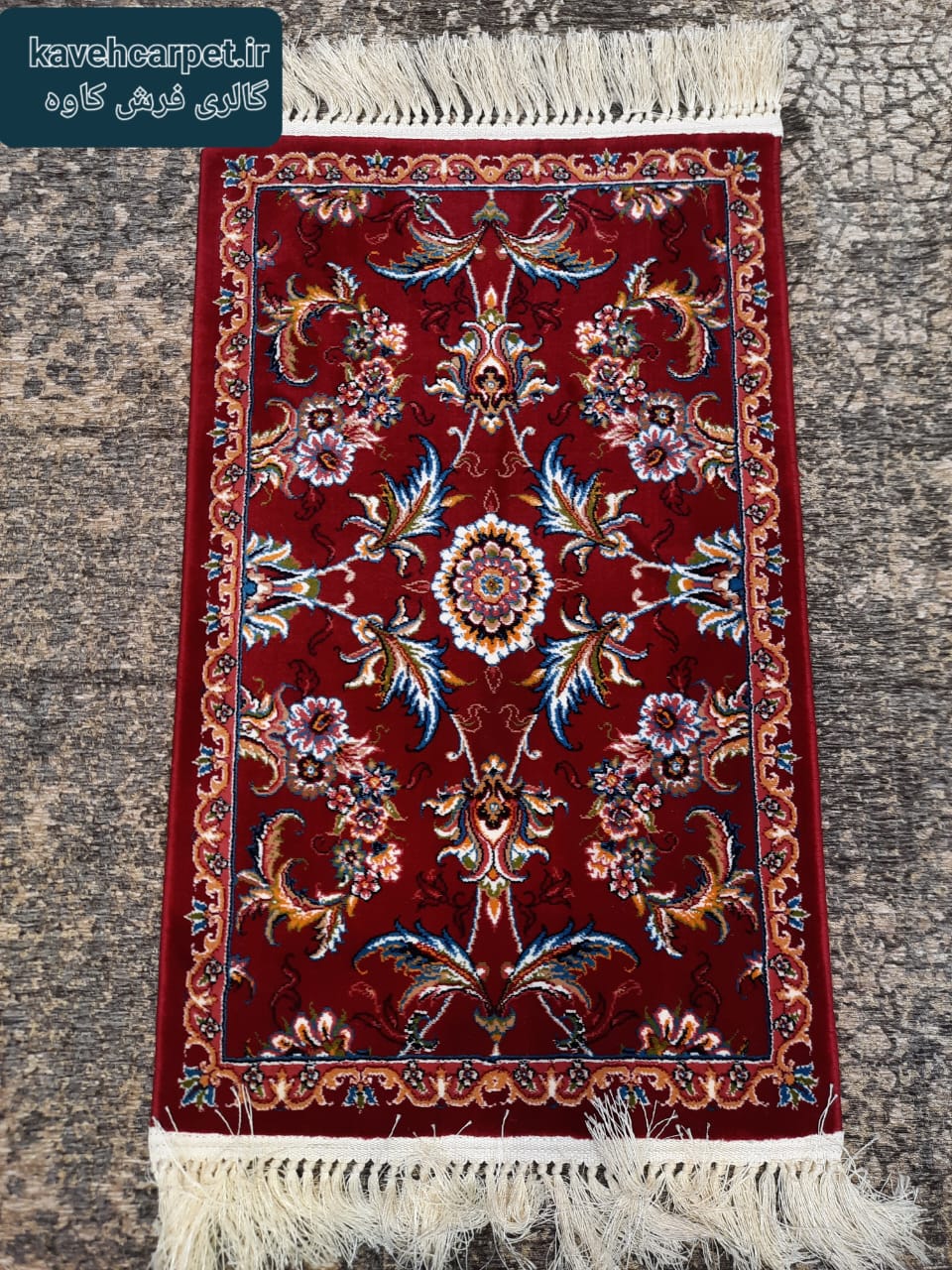 پادری قرمز ۷۰۰ شانه هیوا طرح افشان/صبا – گالری فرش کاوه